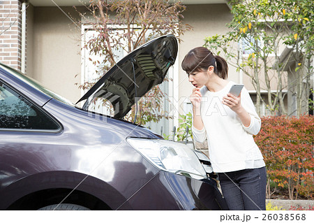車のエンジントラブル(スマートフォン) 車のエンジントラブル(スマートフォン) 26038568