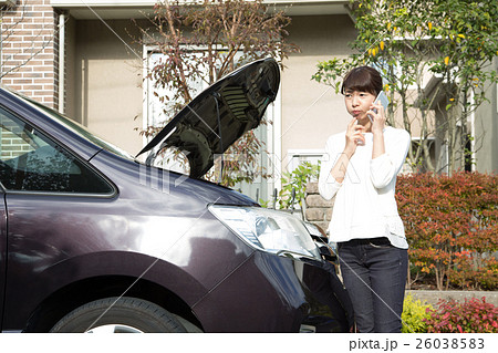 車のエンジントラブル（スマートフォン） 26038583