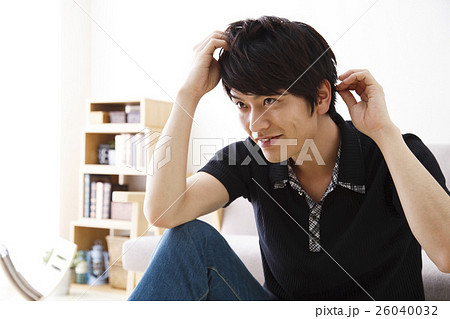 ビューティー ヘアセット 整髪 ヘアケア 育毛 メンズビューティー 男性 ビューティ 美髪の写真素材