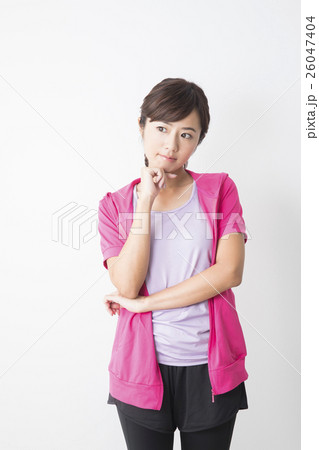 若い女性 26047404