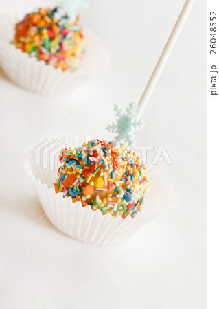 Cake pops 26048552