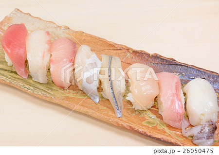おいしい握り鮨八貫盛り合わせ 26050475