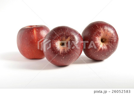 リンゴ レッドゴールド の写真素材