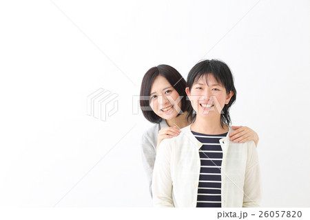 二世代　女性　親子 26057820