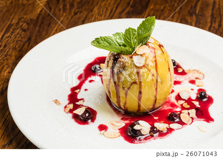 roasted apple roasted apple 26071043