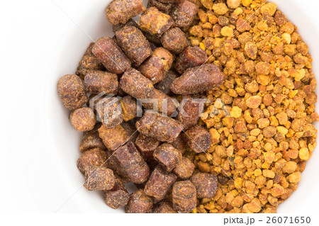 ビーブレッドとビーポーレン: Bee Bread & Bee Pollen 26071650