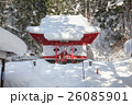 雪の中の神社 26085901