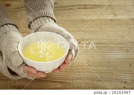 暖かい飲み物 暖かい飲み物 26102997