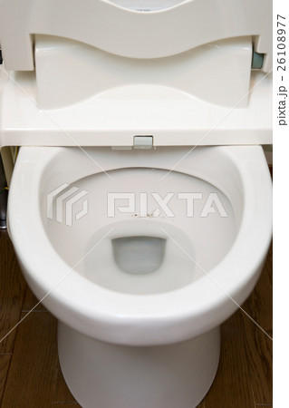 汚れた便器 26108977