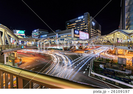 近鉄前交差点・阿倍野歩道橋と天王寺駅 -夜景- 26109197