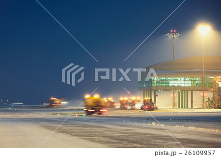 Airport during the snowstorm 26109957