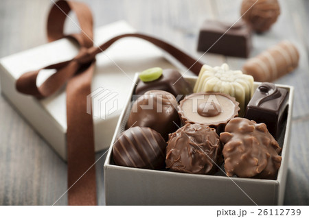 chocolates chocolates 26112739