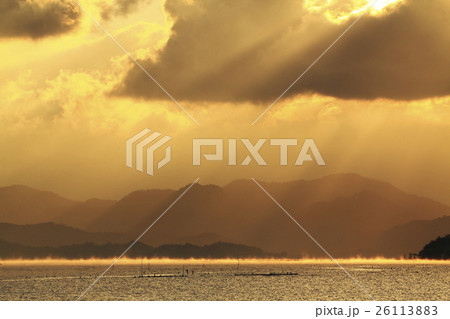 瀬戸内の朝焼け 26113883