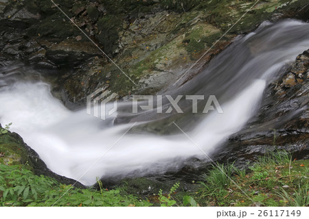 八重滝の流れ(2) 26117149