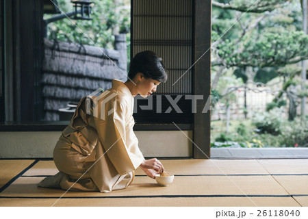 和装の女性 和装の女性 26118040