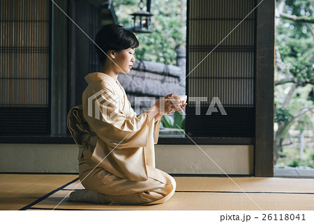 和装の女性 和装の女性 26118041