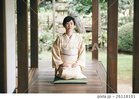 和装の女性 和装の女性 26118101