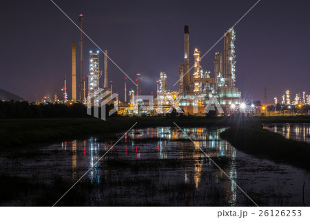 Oil Refinery plant at night Oil Refinery plant at night 26126253