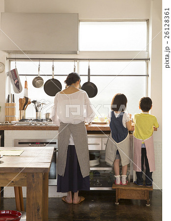 親子　料理イメージ 26128361