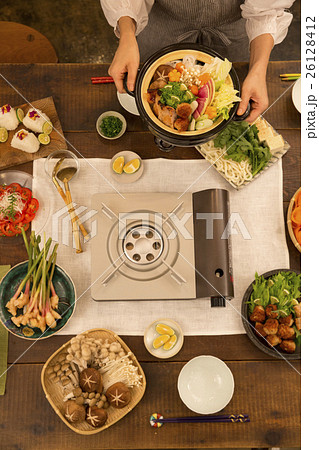 真俯瞰　鍋料理 26128412