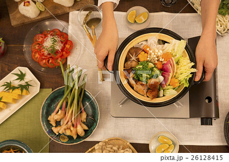 真俯瞰　鍋料理 26128415