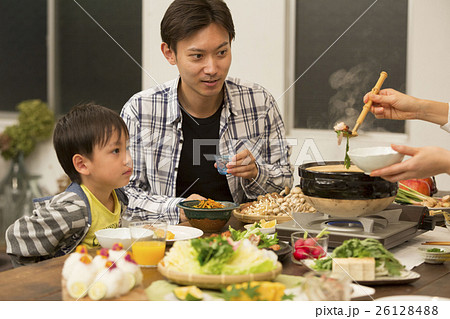 鍋料理　夕食イメージ 26128488