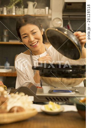 鍋料理　夕食イメージ 26128518