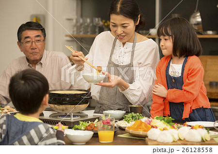 鍋料理　夕食イメージ 26128558