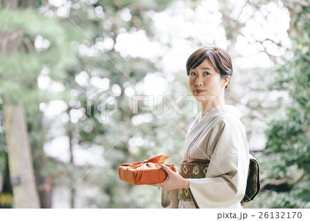 和装の女性 和装の女性 26132170