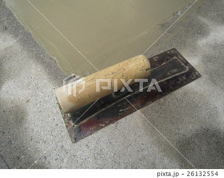 左官コテ　コンクリート打ち 26132554