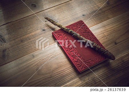 魔法の杖と本 魔法の杖と本 26137639