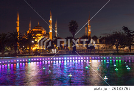 The beautiful Suleymaniye mosque in Istanbul 26138765