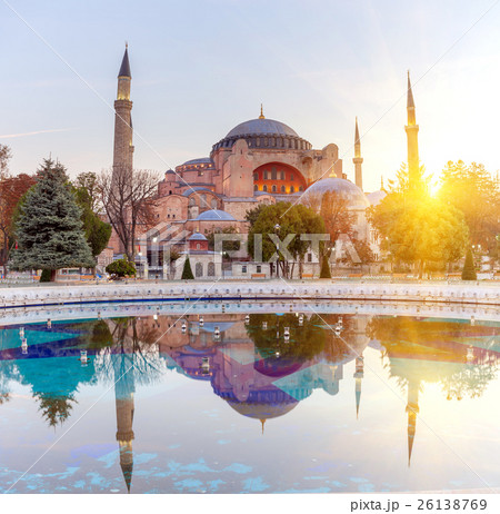 The beautiful Suleymaniye mosque in Istanbul 26138769