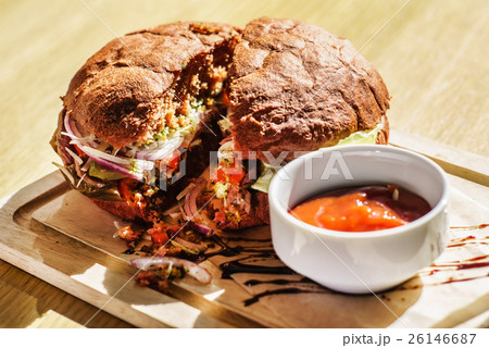 Delicious burger Delicious burger 26146687