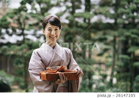 和装の女性 和装の女性 26147105