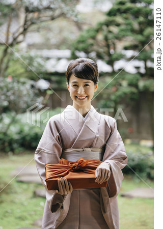 和装の女性 和装の女性 26147110