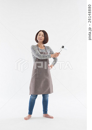大掃除イメージ・女性・コロコロ 26148880
