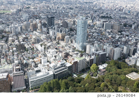 東京都市風景　東京都心の密集した住宅街イメージ　西新宿4丁目と西新宿5丁目　戸建とマンション混在 26149084