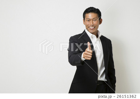 いいねをするビジネスマン いいねをするビジネスマン 26151362