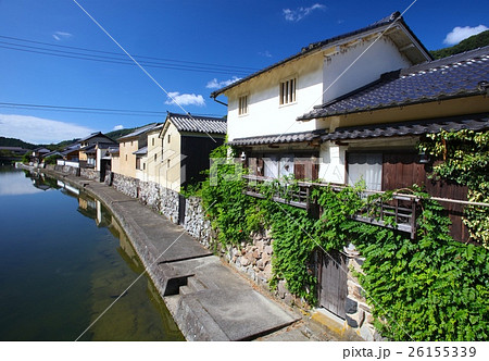 平福（ひらふく）の川端風景/因幡街道の伝統的な宿場町/佐用川の写真素材 [26155339] - PIXTA