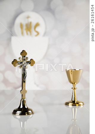 Holy communion a golden chalice Holy communion a golden chalice 26161454