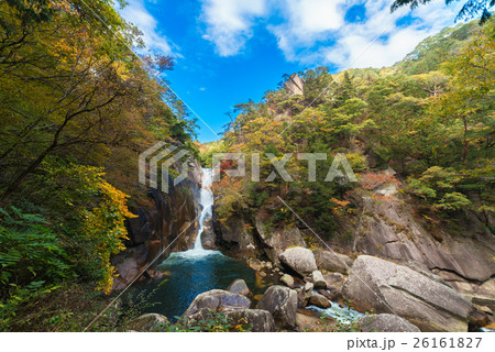 【山梨県】昇仙峡　仙娥滝の紅葉 26161827
