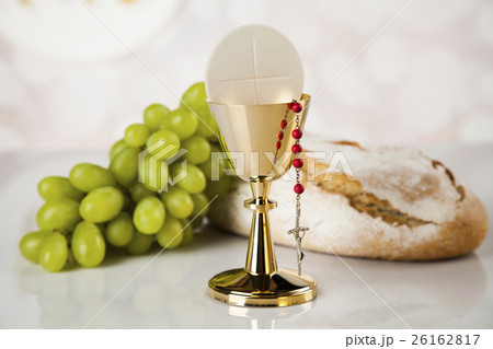 Holy communion a golden chalice Holy communion a golden chalice 26162817