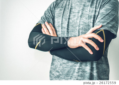 スポーツウェアの男性 26172559