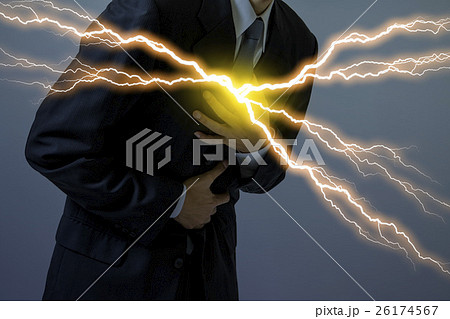 心臓の激痛イメージ 26174567