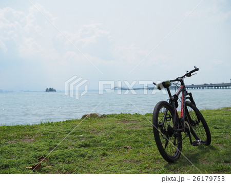 海と自転車 26179753