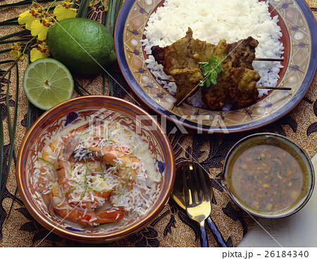 海老のココナッツソースとサテ（インドネシア 26184340