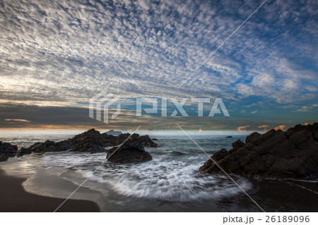 日の出 朝焼け 朝日 26189096