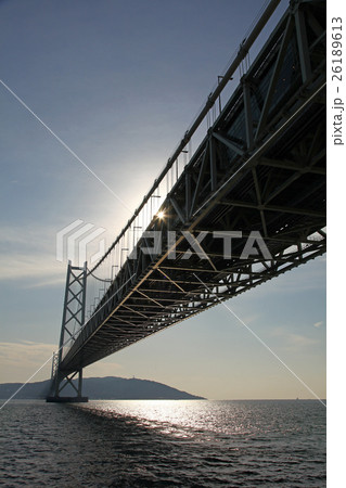 明石海峡大橋と太陽 明石海峡大橋と太陽 26189613