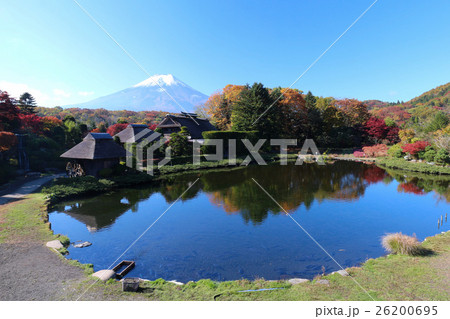 忍野八海から見た富士山 忍野八海から見た富士山 26200695